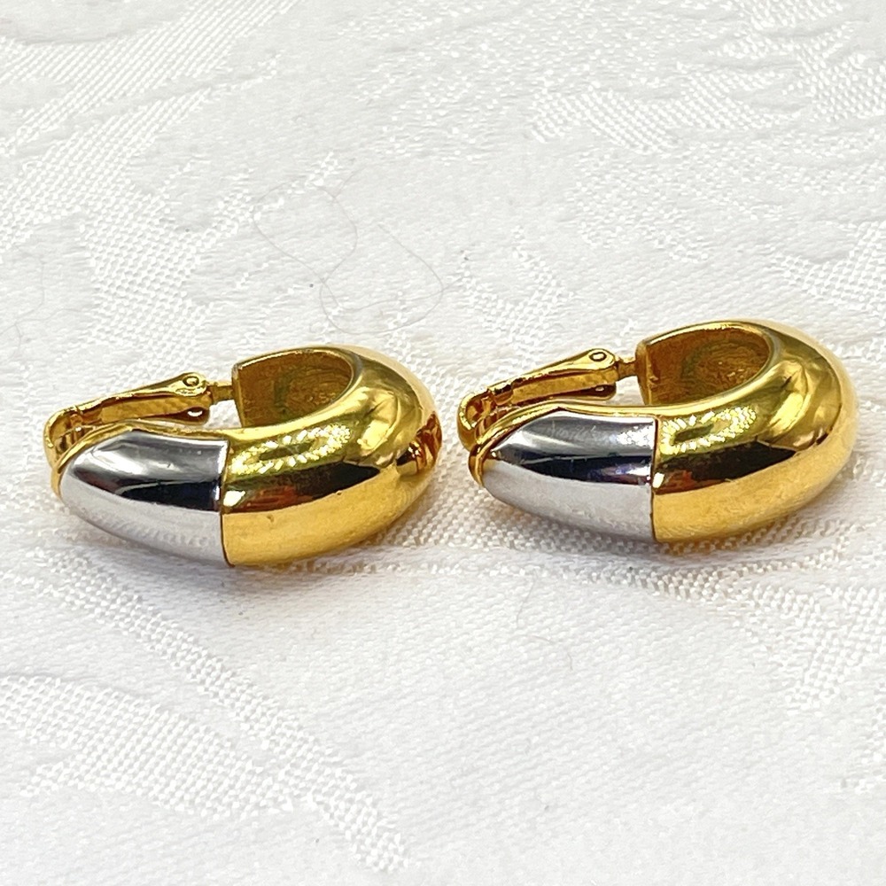 Vintage Givenchy Clip-On Earrings Silver & Gold Tone Signed Paris New York 1976 - Picture 5 of 12